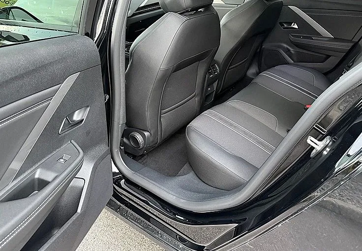 Zunanja slika - Opel Astra - 1.2 TURBO 96KW S S GS Auto ST - 5
