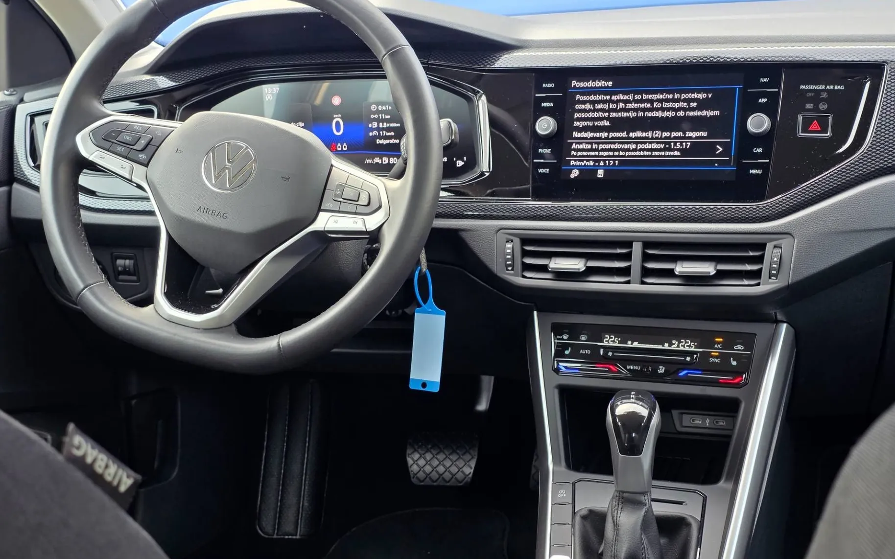 Zunanja slika - Volkswagen Taigo - 1.5 TSI avt. LIFE 110  140  AKT TEMPO KAMERA PDC . - 7