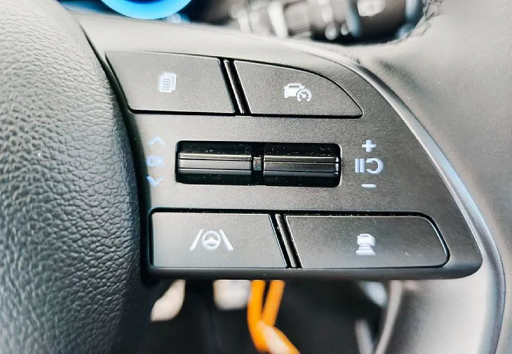 Zunanja slika - Hyundai Bayon - PREMIUM AVT ČRNA STREHA-TESTNO-AKT.T-MR.KOT-VIDEO - 9