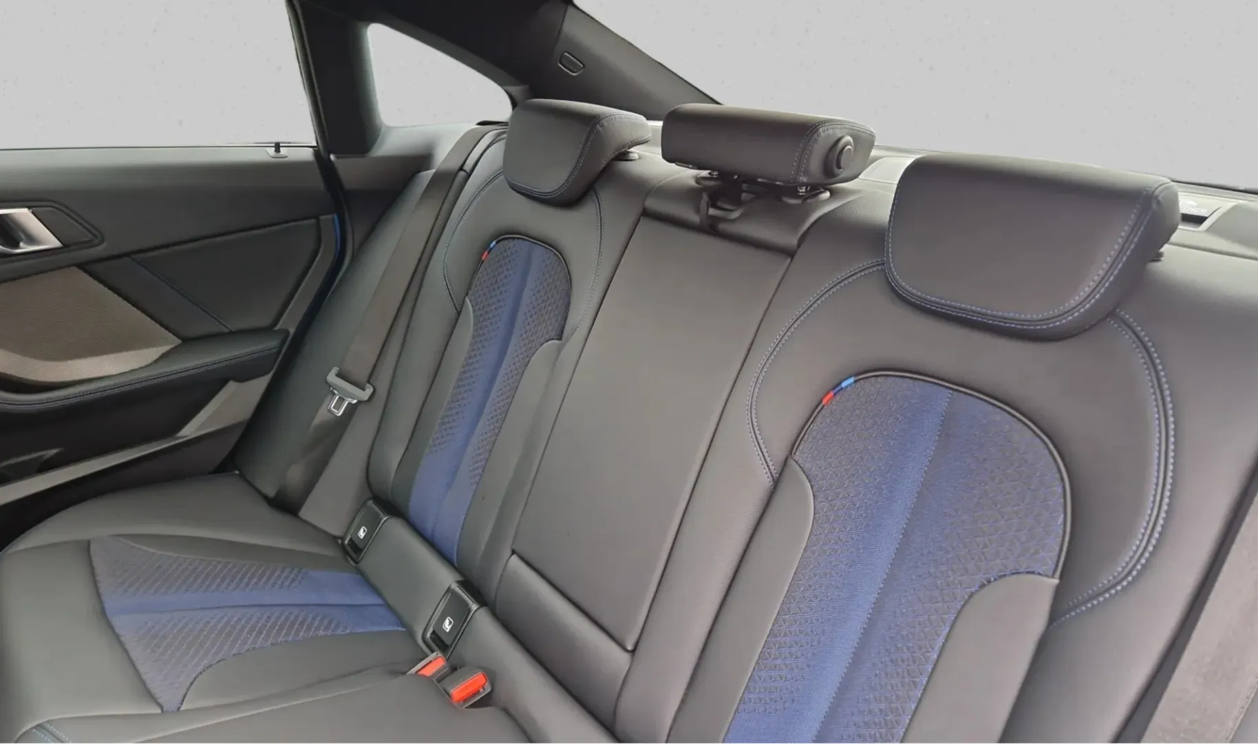 Zunanja slika - BMW Serija 2 - 218i M PAKET - 19