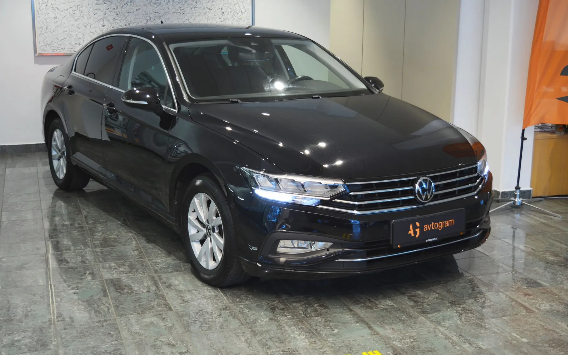 Zunanja slika - Volkswagen Passat - 1.5TSI Business DSG LED-KLJUKA-ACC-KAMERA-REZ.KOLO - 14