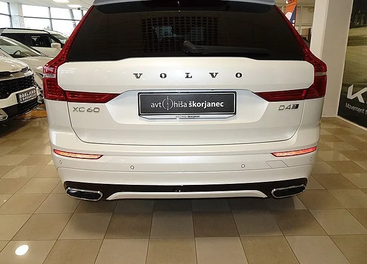 Zunanja slika - Volvo XC60 - 2.0 D4 R Design AWD -VIRTUAL -KAMERA -NAVI - 5