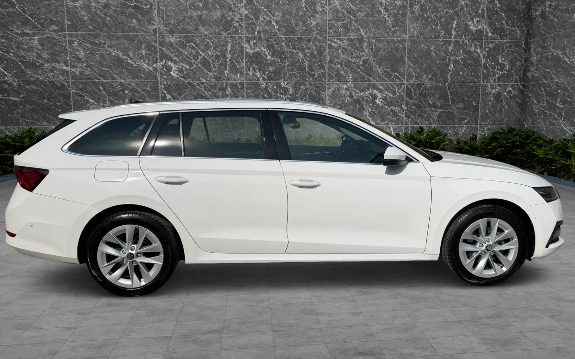 Zunanja slika - Škoda Octavia - 2.0TDI Style DSG 150PS MATRIX ACC PRIKLOP ALU17 - 8