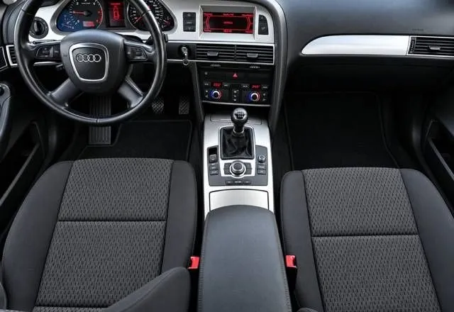 Notranja slika - Audi A6 - 2.0TDI-PDC-ALU-TEMPOMAT-ODLIČEN-LEANPAY - 7