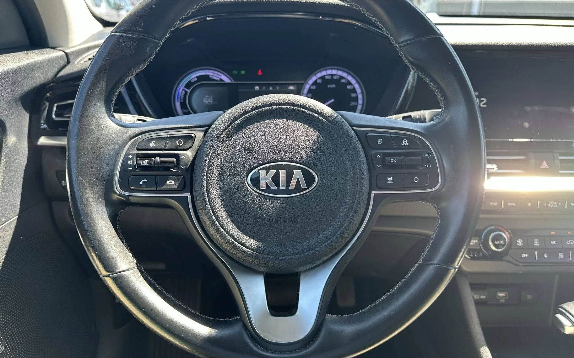 Notranja slika - KIA Niro - 1.6 HEV DCT - 14