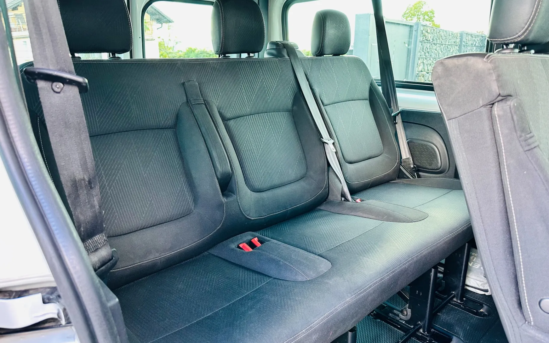 Zunanja slika - Renault Trafic - Furgon 1,6 dCi - 12