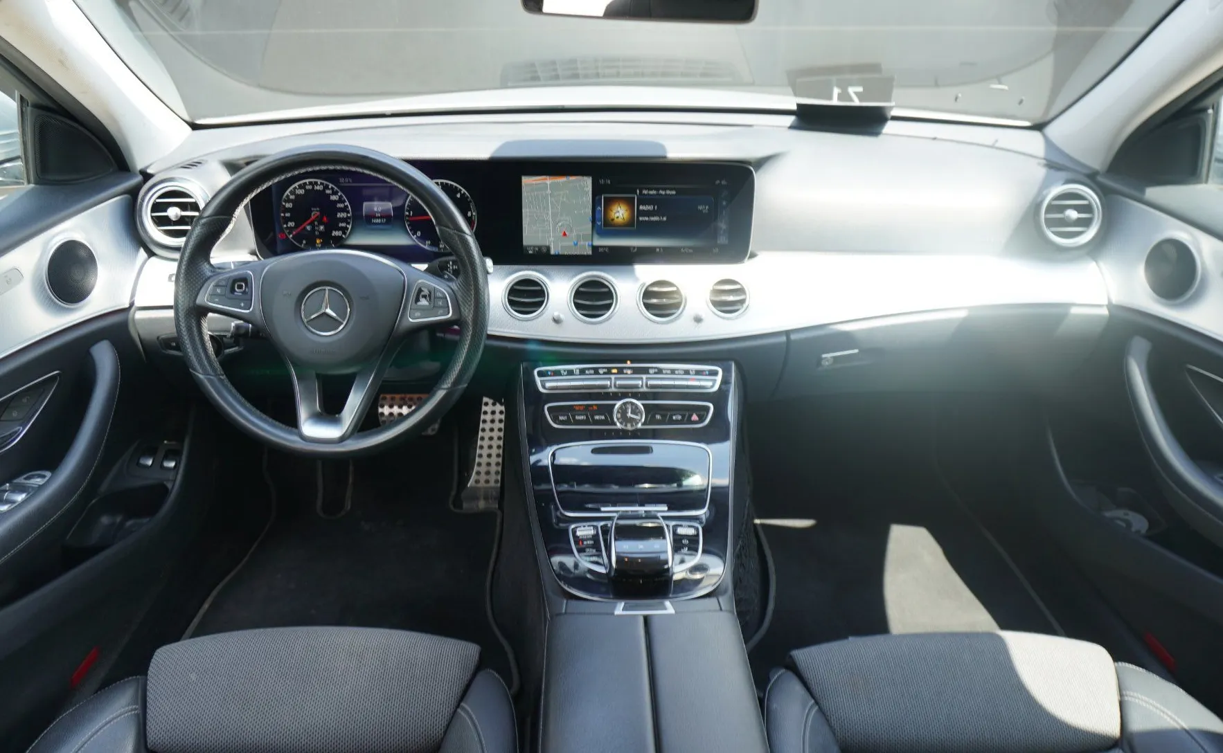 Zunanja slika - Mercedes-Benz E-Razred - E 220 d 4MATIC T All Terrain Avt. - 7