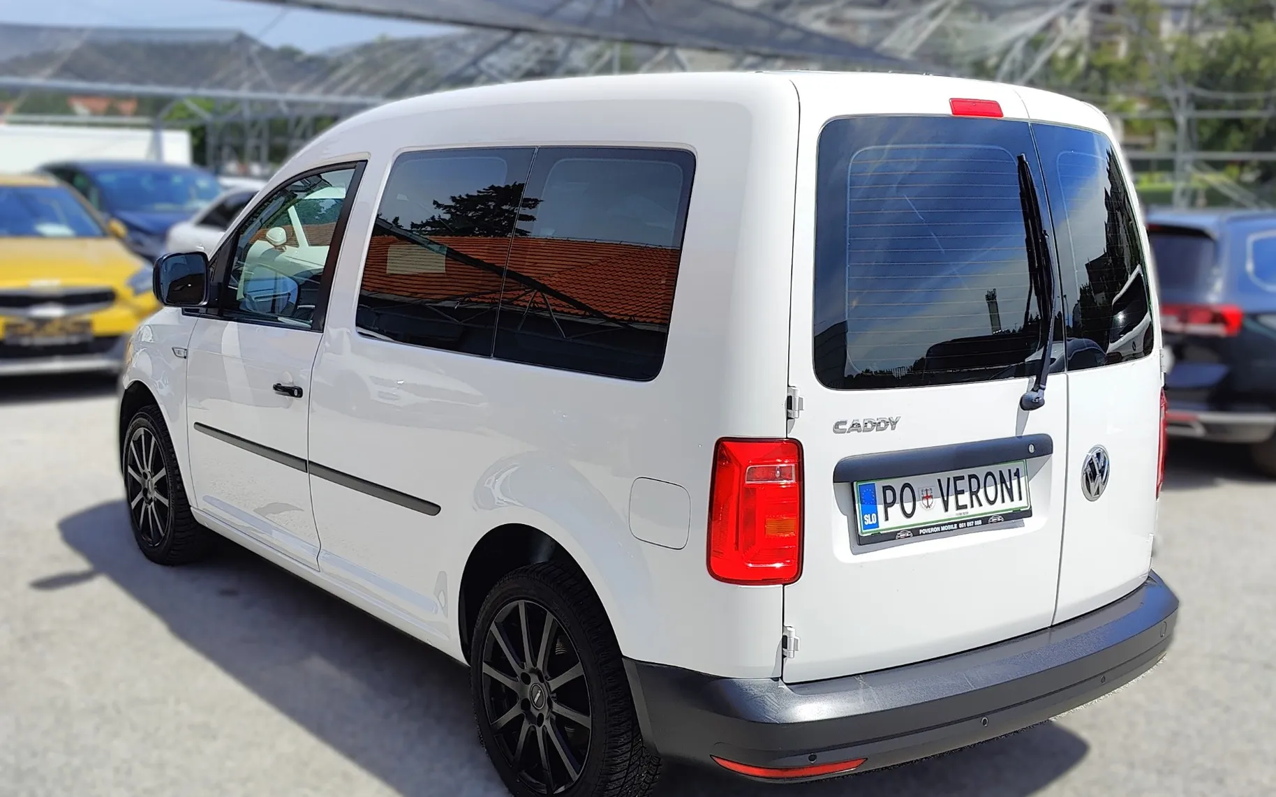Zunanja slika - VW Caddy - 2.0 TDI DSG 75kW N1 tovorno DDV PDC USNJE BT - 4