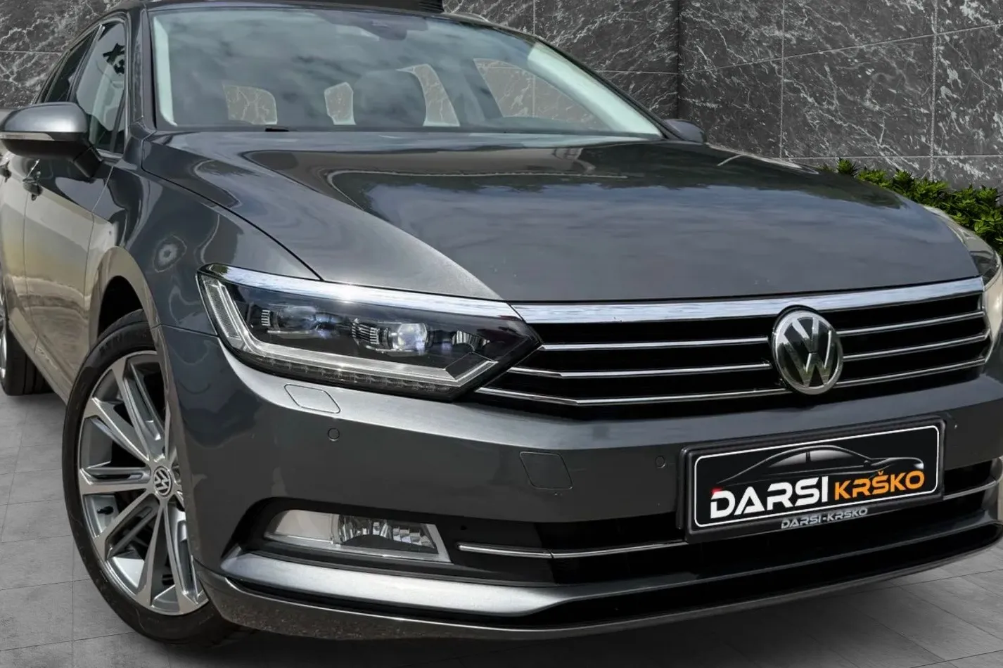 Zunanja slika - Volkswagen Passat - Variant 2.0 TDI DSG FULL LED ACC NAVI PANO PRIKLOP ALU18 - 8