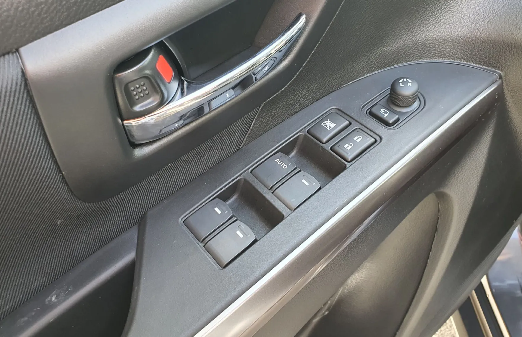 Zunanja slika - Suzuki S-Cross - 1.4 Boosterjet AllGrip Hibrid Premium - 9