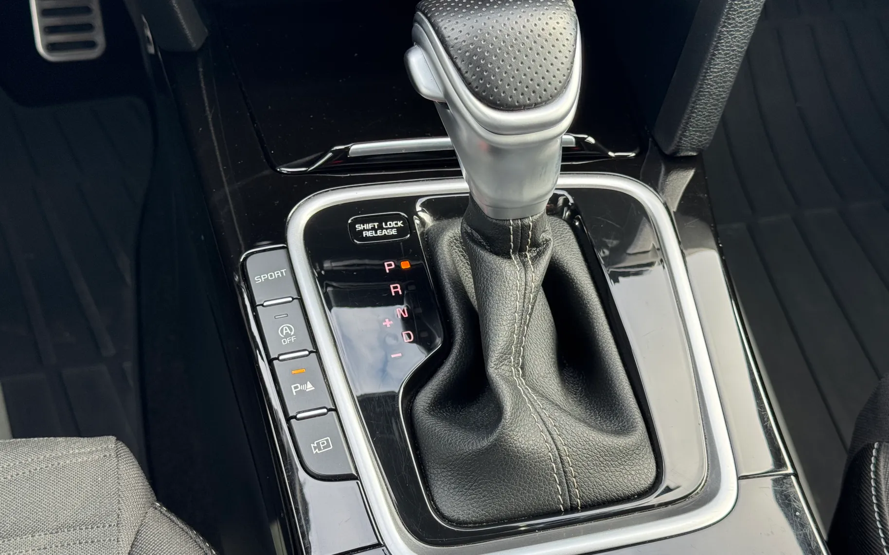 Notranja slika - KIA Ceed - KIA - 12