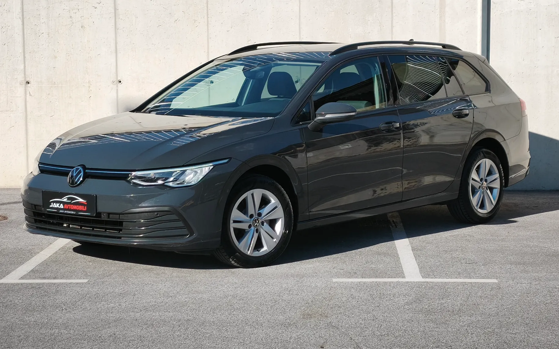 Zunanja slika - Volkswagen Golf - Volkswagen  Variant 2.0-TDI-1-LASTNIK-1-BARVA-SLO-POREKLO-LED - 2