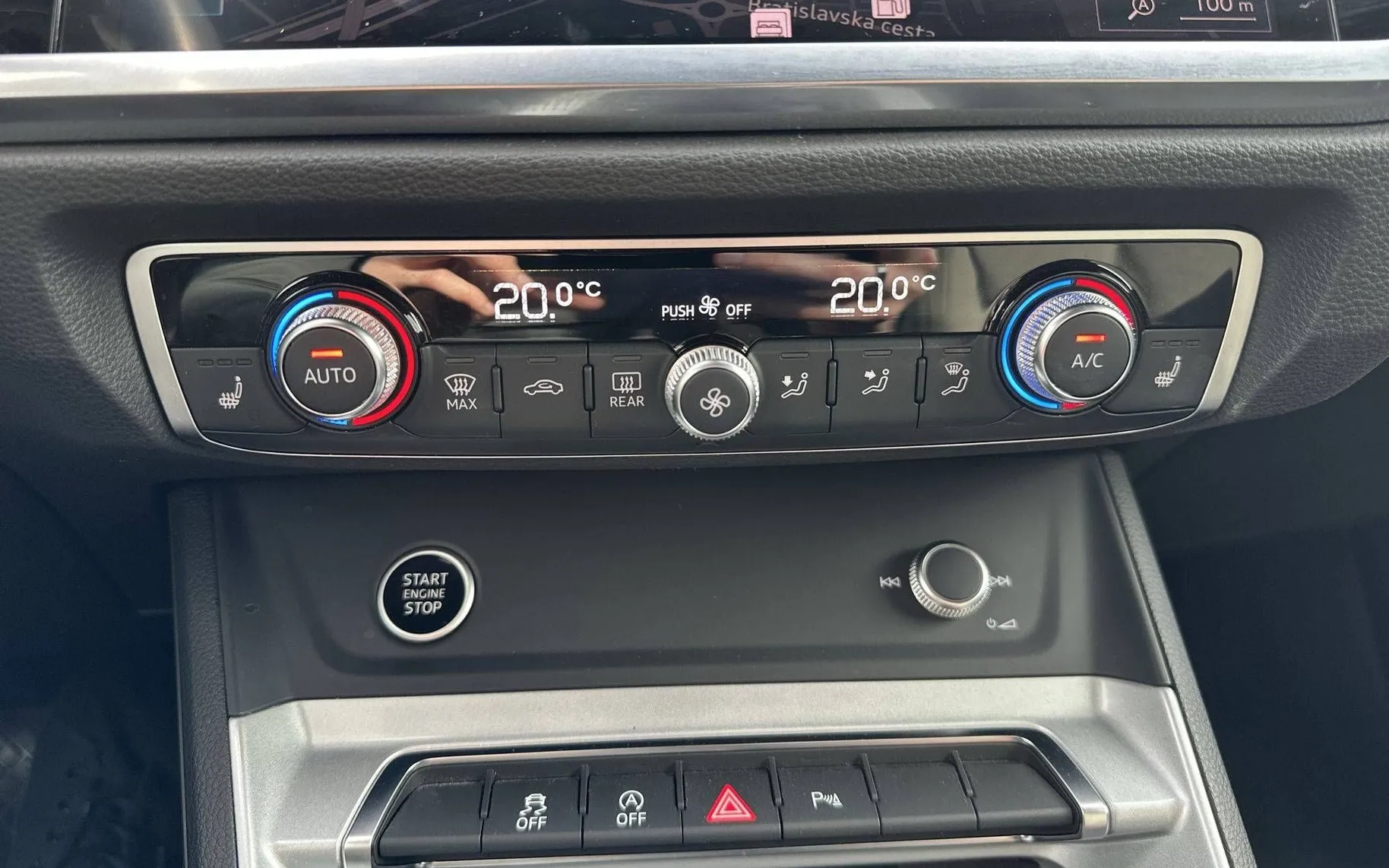 Notranja slika - Audi Q3 - 35 TDI SPORT S tronic - 18
