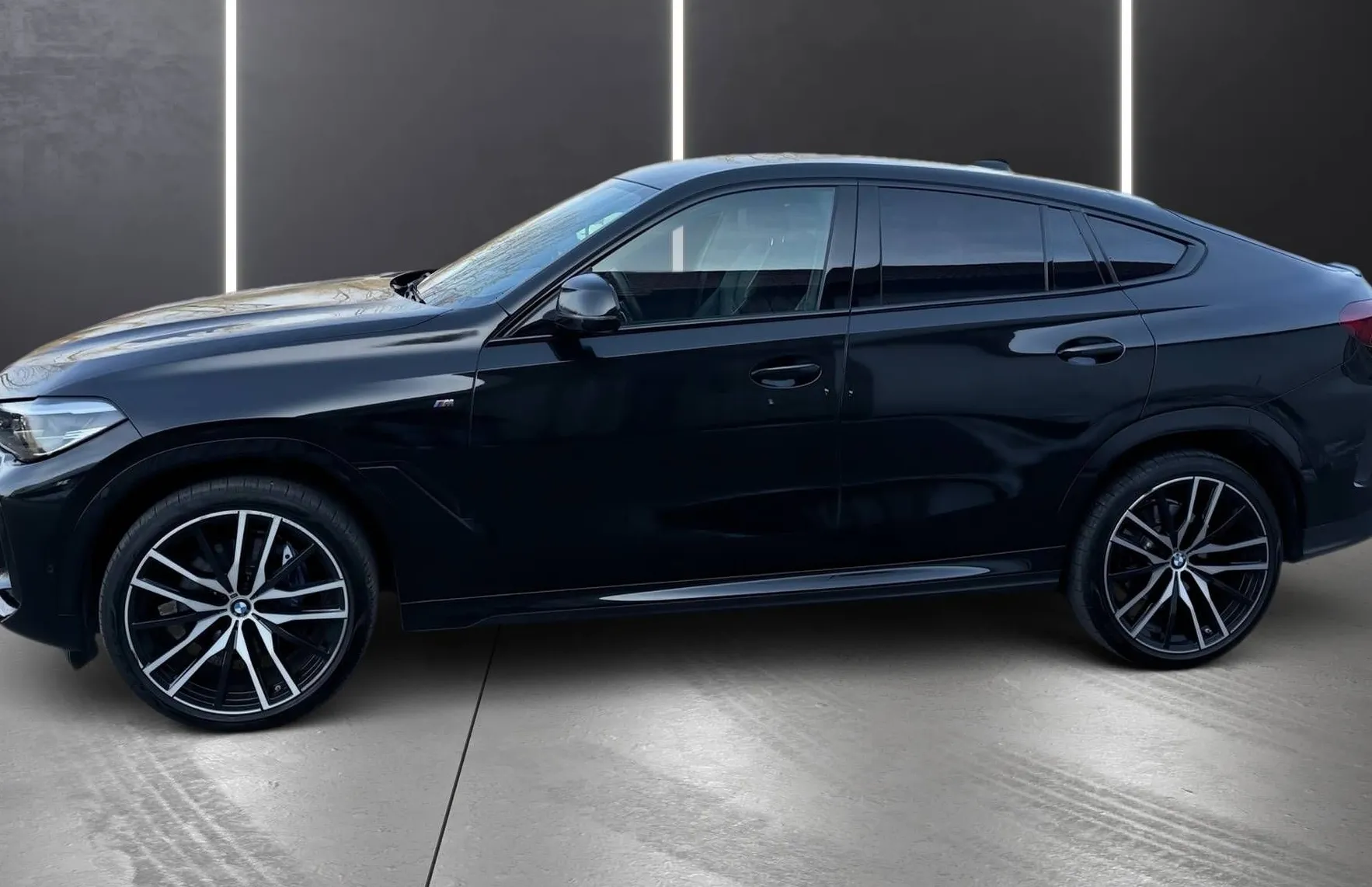 Zunanja slika - BMW X6 - serija : xDrive30d M SPORT PAKET LED NAVI ACC PANO 360 KAM. - 3