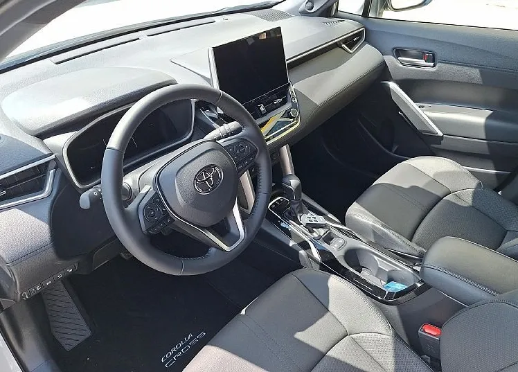 Zunanja slika - Toyota Corolla Cross - MY24 2.0 HEV FWD 5D E-CVT EXECUTIVE BITONE - 9