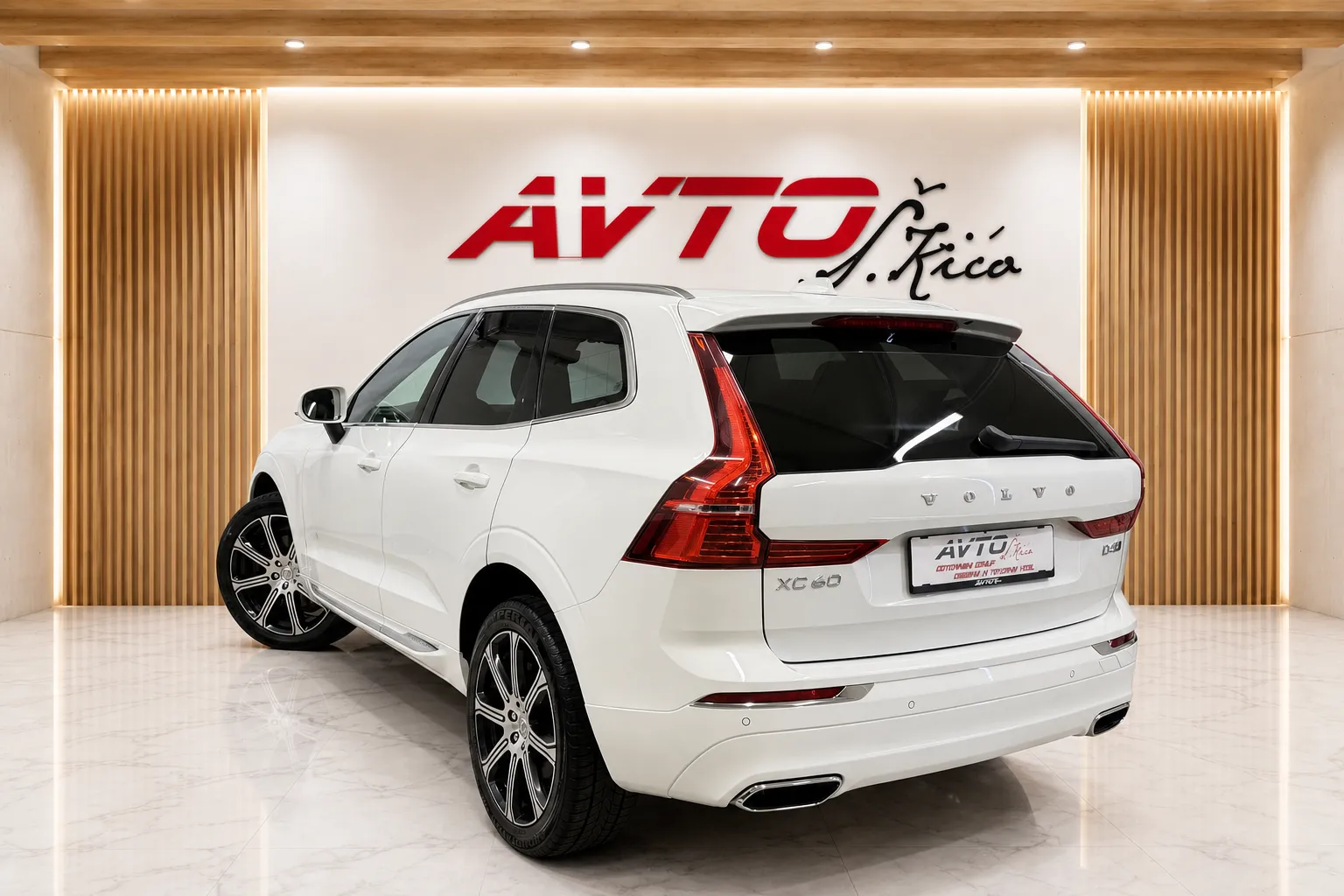 Zunanja slika - Volvo XC60 - D4 4X4-INSCRIPTION-VIRTUAL-PANORAMA-KAMERA-HEAD UP - 5