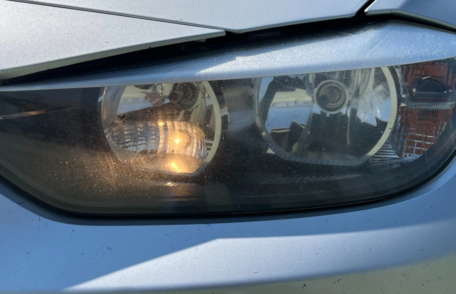 Zunanja slika - BMW Serija 3 - Touring:   318d xDrive Touring NAVI. 2X PDC. TEM - 4