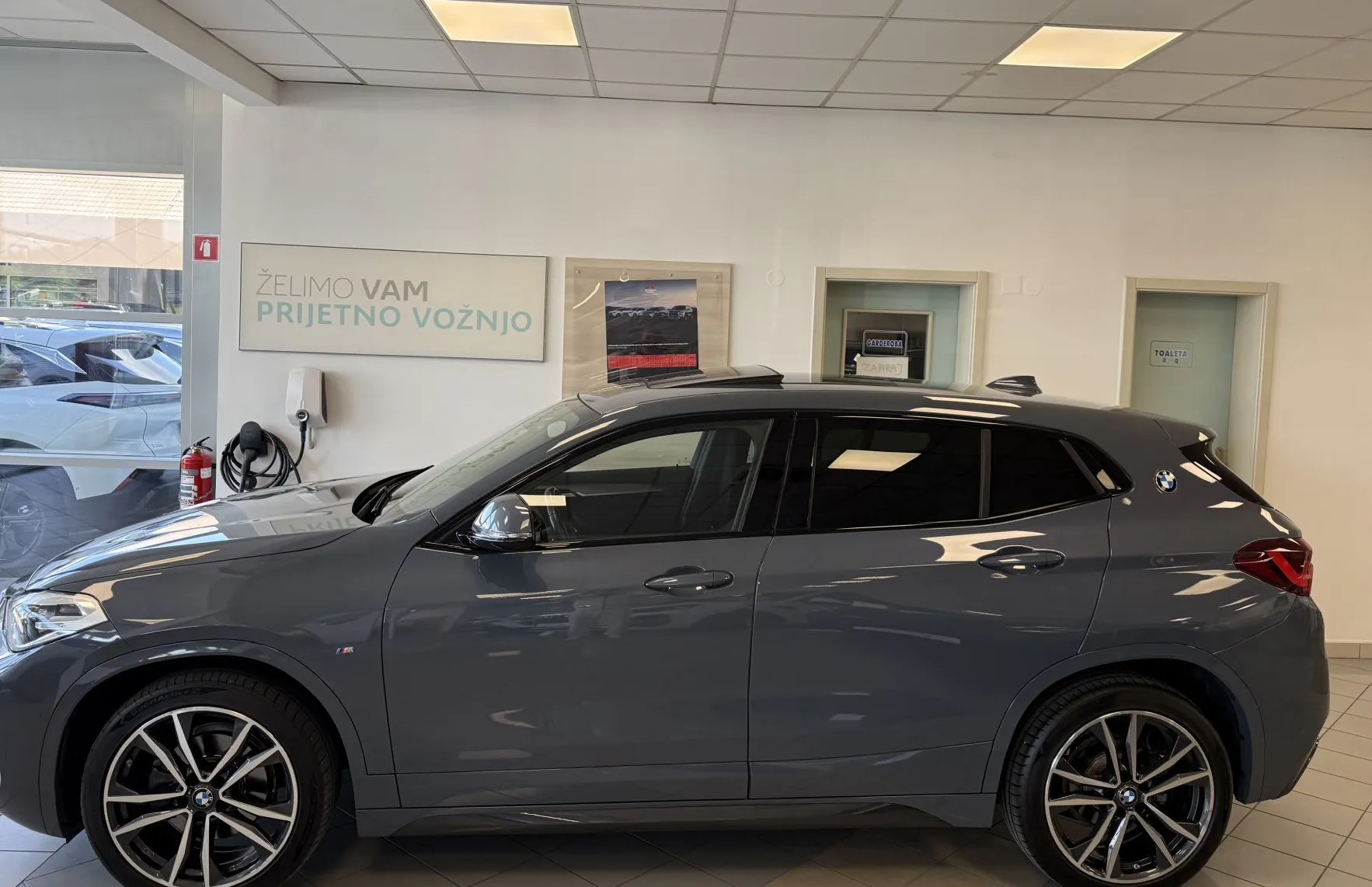 Zunanja slika - BMW X2 - serija : sDrive18d AUT. -M-SPORT-FACELIFT-PANO-KAMERA- - 9