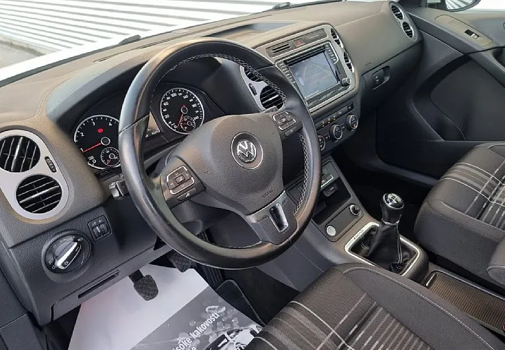 Zunanja slika - Volkswagen Tiguan - 2.0 TDI-110KW-4X4-PANORAMA-KEYLESS-KAMERA-KLJUKA - 6