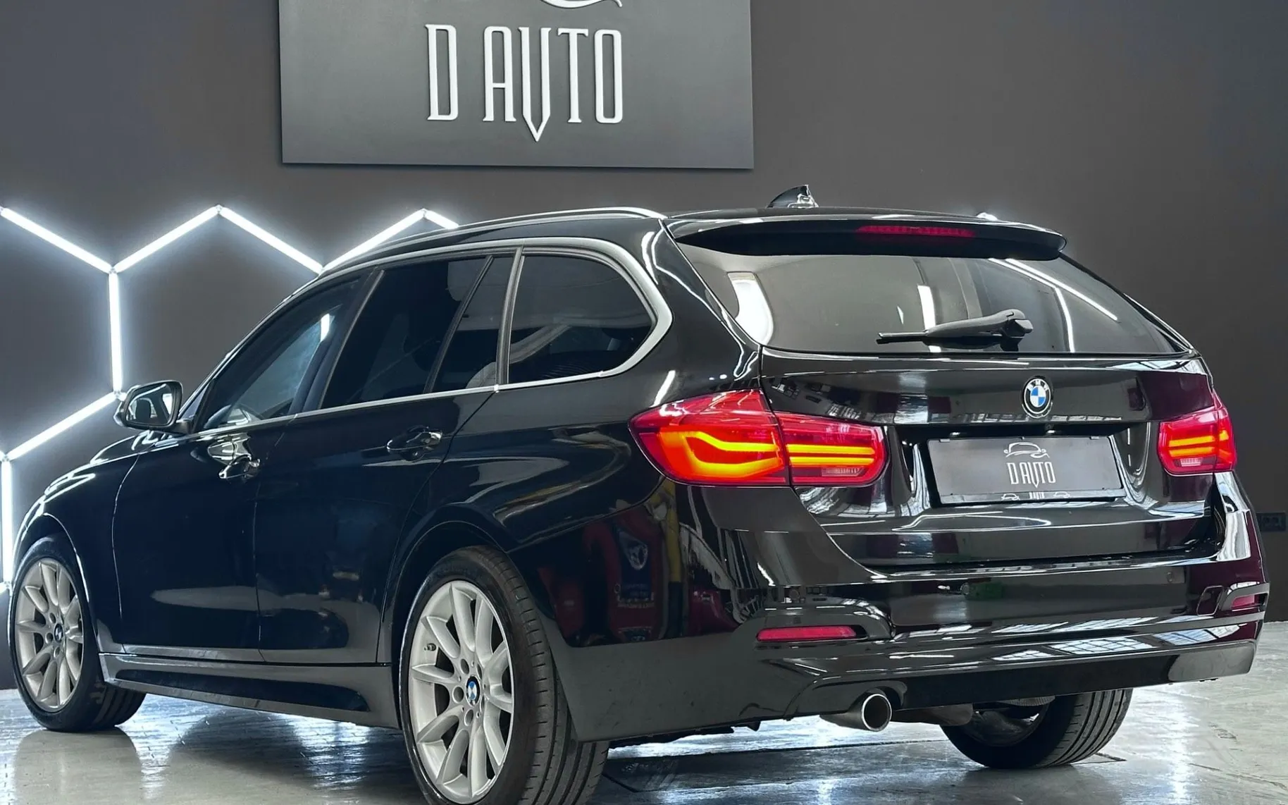 Zunanja slika - BMW serija 3 Touring: - 318d Touring LED+NAVI+KAMERA+AVTOMATIK - 6
