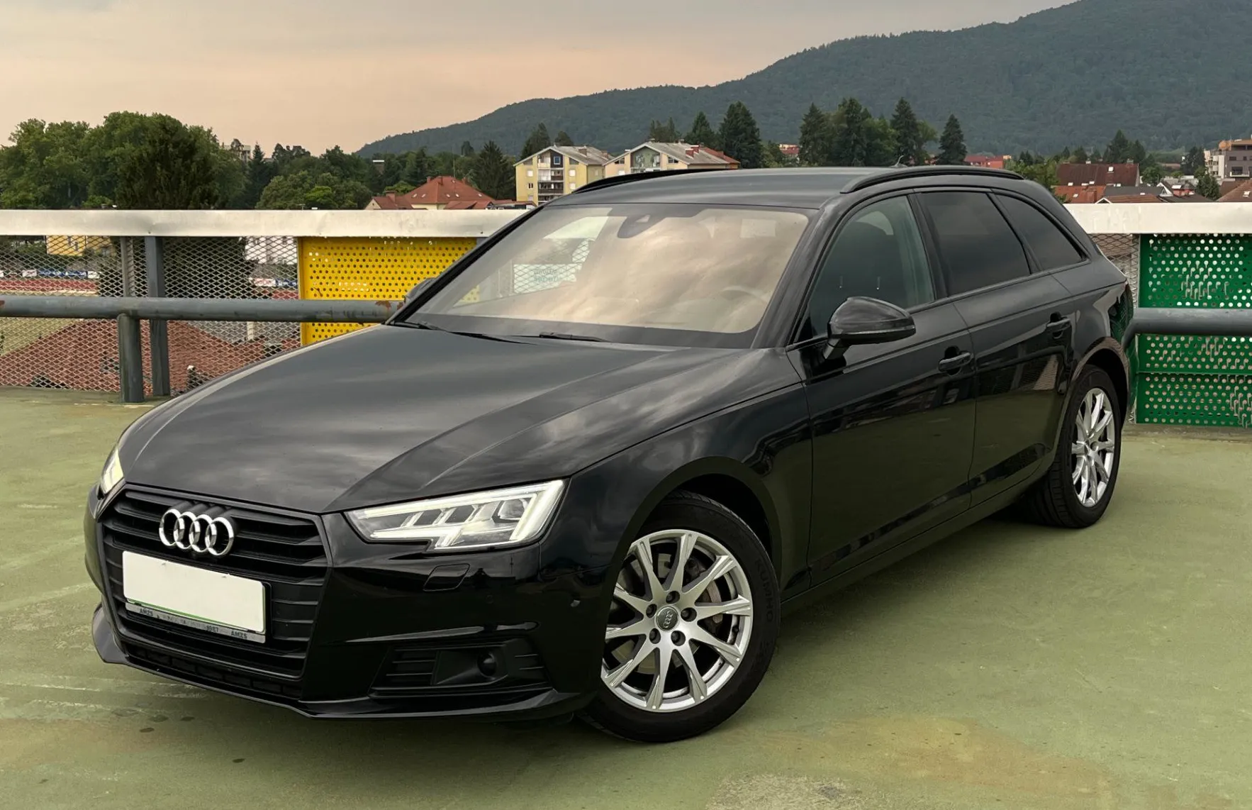 Zunanja slika - Audi A4 - Avant 2.0 TDI S tronic .360 KAM.MATRIX.GR.SED.MASAŽ.ACC. - 1