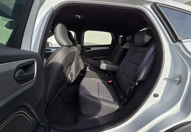 Zunanja slika - Renault Mégane Conquest - Megane Conquest Techo E-Tech HEV 145 + Paket Easy park Premium - 12