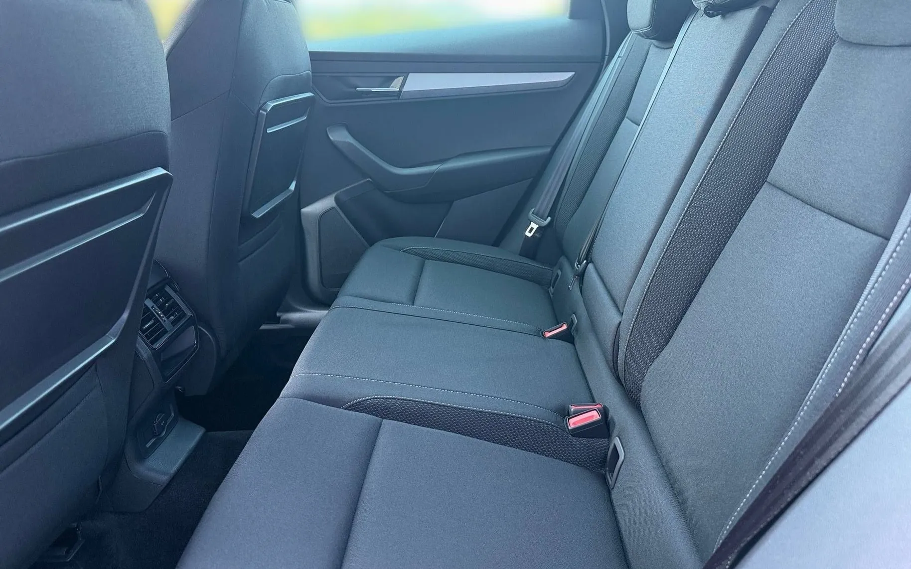 Notranja slika - Škoda Karoq - 2.0 TDI Edition DSG - 11