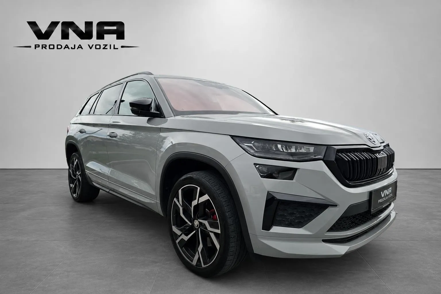 Zunanja slika - Škoda Kodiaq - 4x4 2.0 TSI RS DSG |PANORAMA|KLJUKA|KAMERA|NARDO| - 3