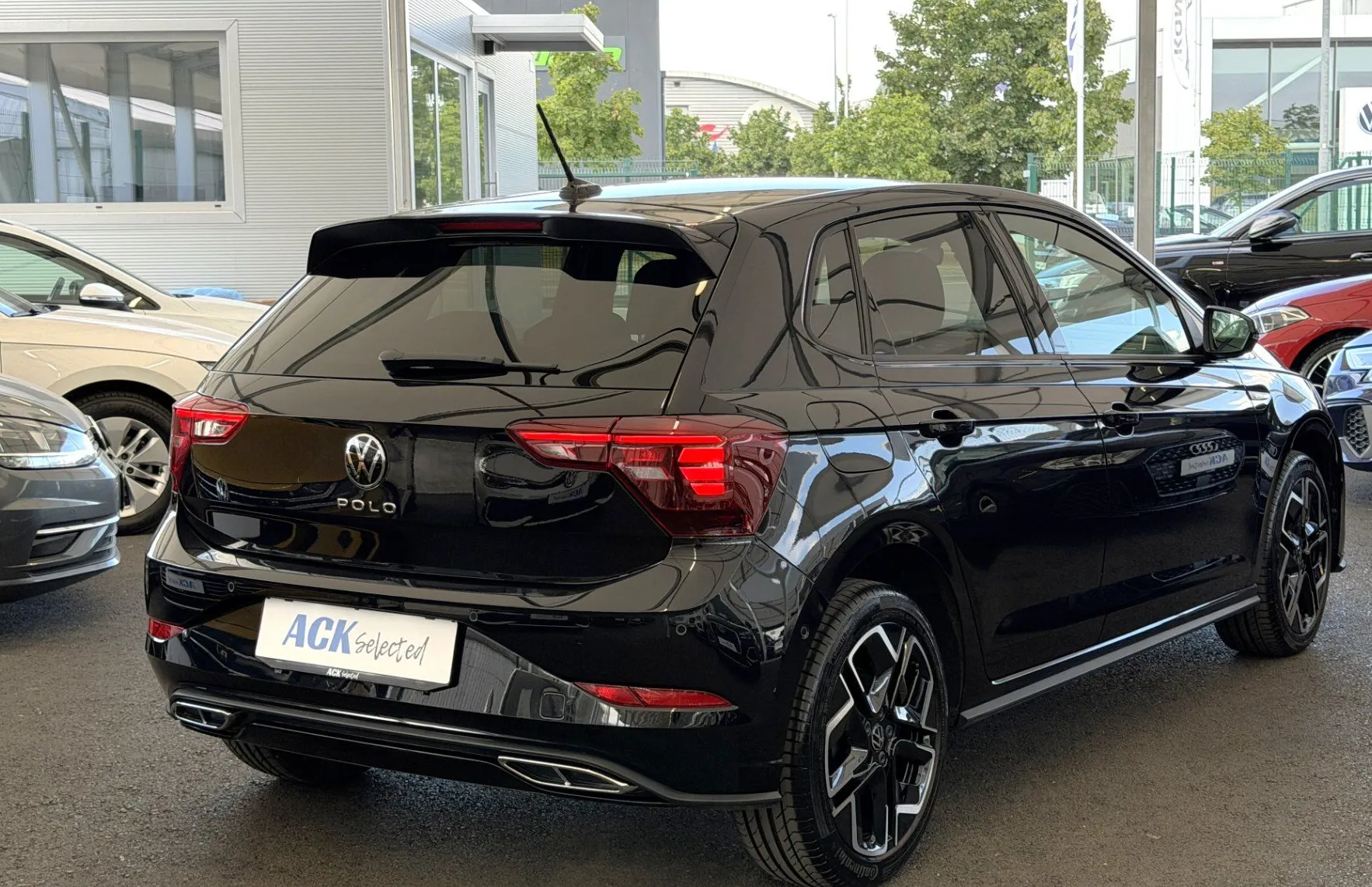 Zunanja slika - Volkswagen Polo - 4JOY1.0 TSI DSG -SLO-1.LASTNIK-KEYLESS-KAMERA - 4