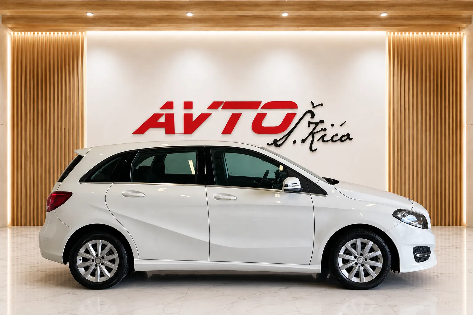 Zunanja slika - Mercedes-Benz B-Razred - 200 d-AVTOMATIK-SPORT-LED-KAMERA-NAVI-TEMPOMAT - 6