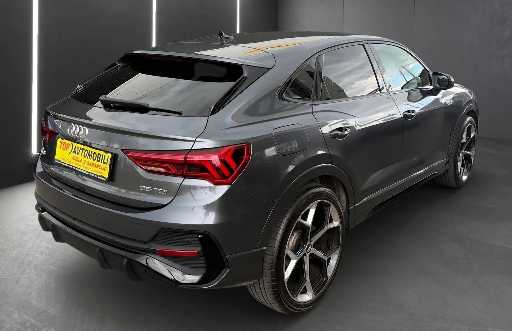 Zunanja slika - Audi Q3 - Sportback 35 TDI S LINE SPORT MATRIX ACC VIRTUAL 360°KAM TOP - 7