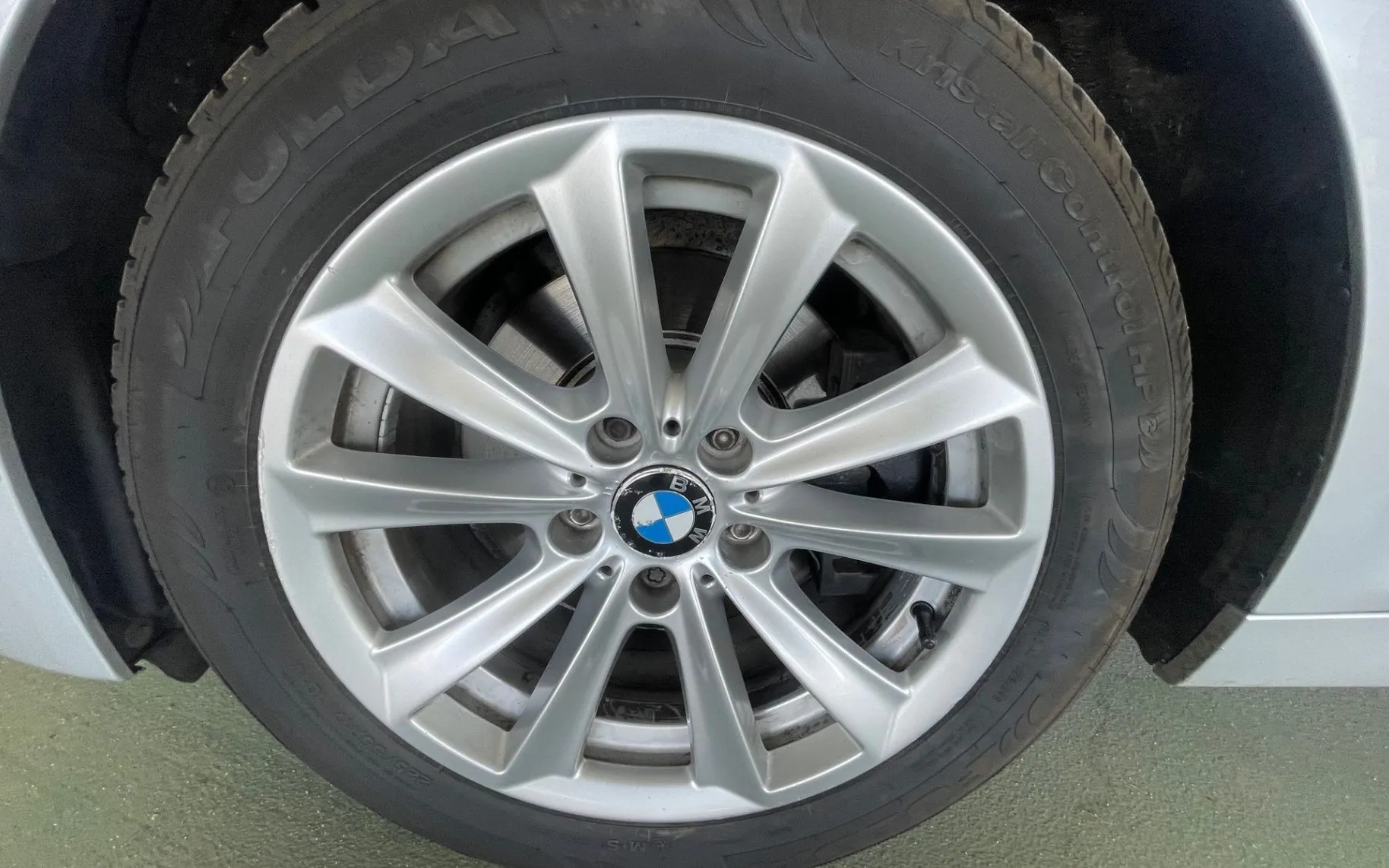 Zunanja slika - BMW Serija 5 - Touring: 520d touring XSENON.NAVI.2XPDC.PANORAMA.TEMPOMA - 13