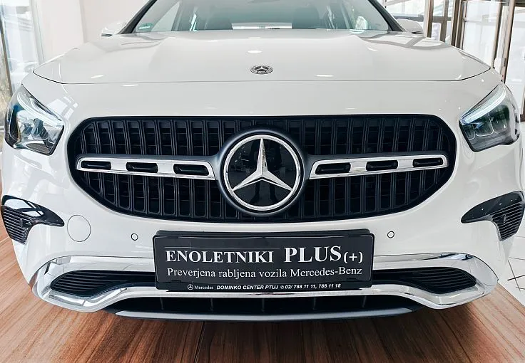 Zunanja slika - Mercedes-Benz GLA-Razred - GLA 200 PRO-NAV-OGR.SED-AVT.PRT-FULL LED-DAB-VIDEO - 2