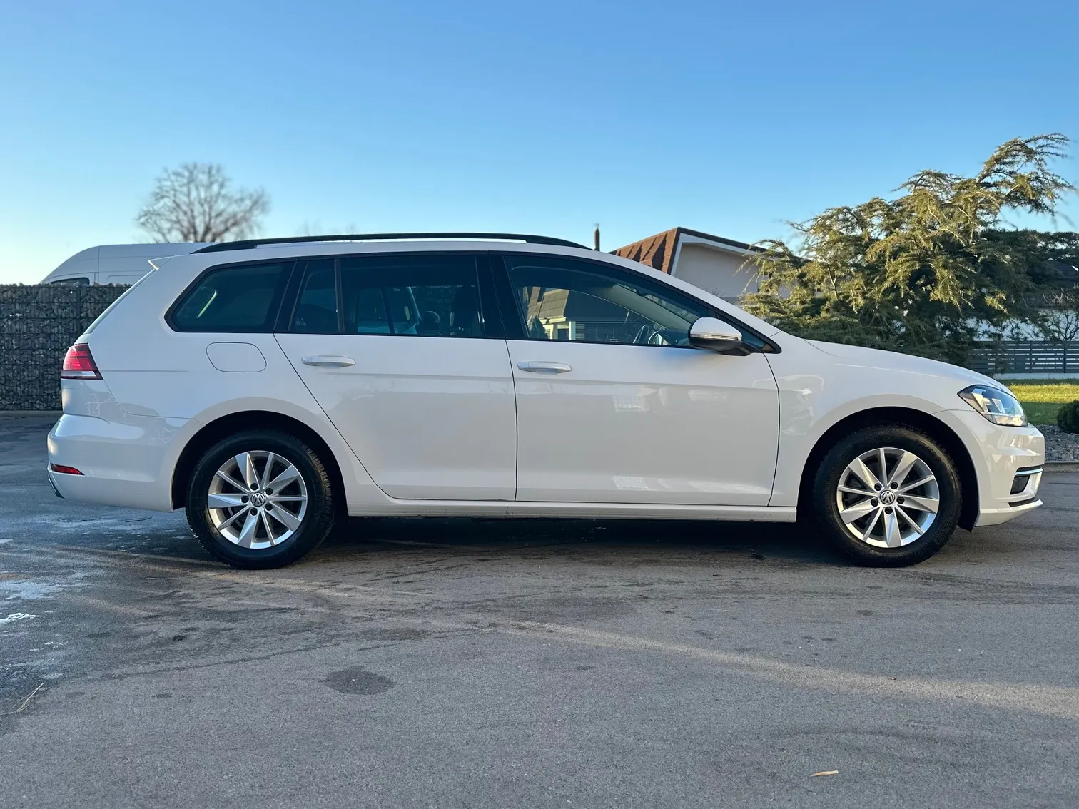 Zunanja slika - VW Golf - Variant 1,6 TDI BMT Comfortline+SLO+1.LASTNIK+ALU+BREZ - 5