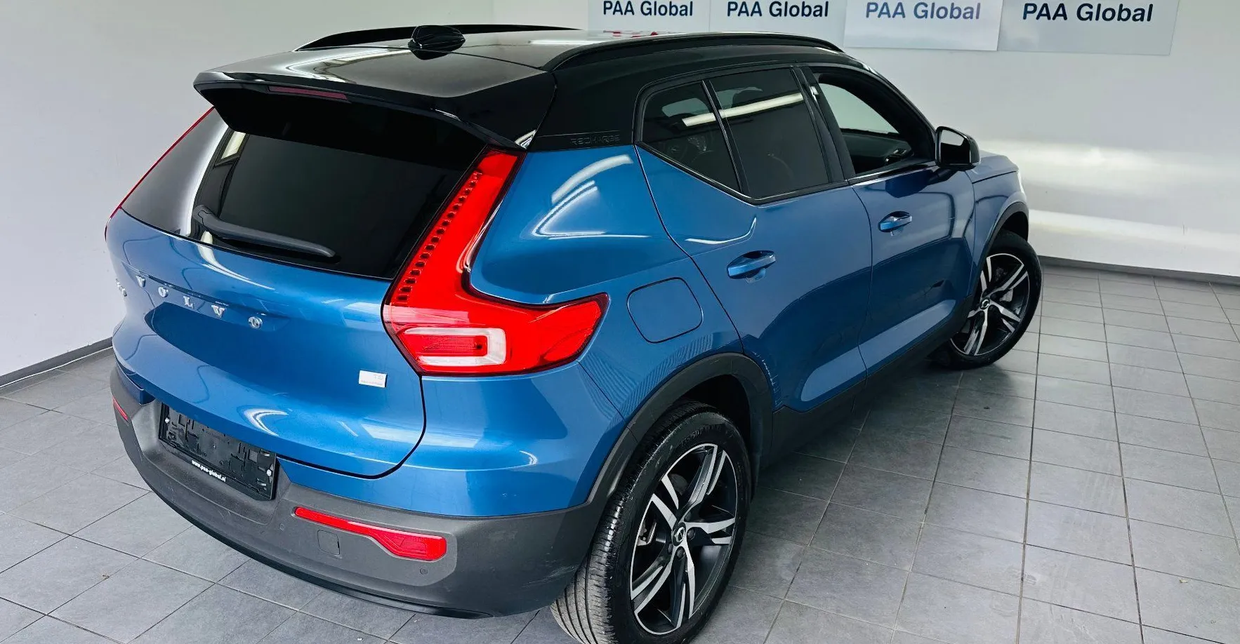 Zunanja slika - Volvo XC40 - T5 Recharge Twin Engine R-Design Avt.KAMERA.LED - 10