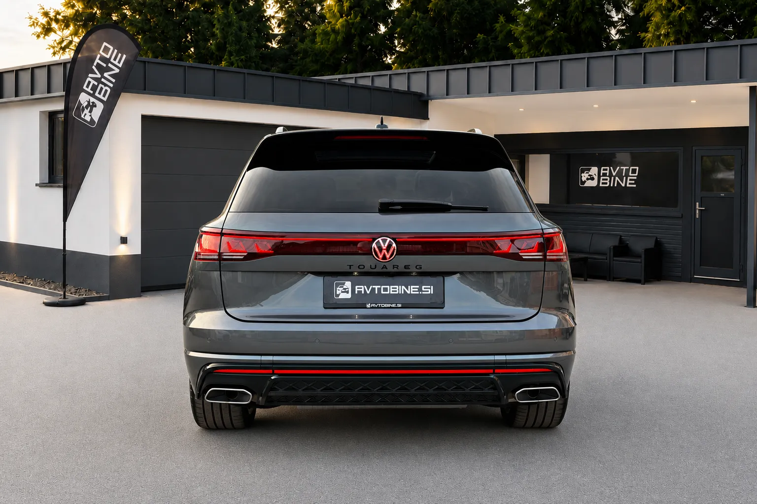 Notranja slika - Volkswagen Touareg - 4MOTION•R-LINE•PANO•MASAŽA•ZRAČNO•1LASTNIK•KOT N.. - 7