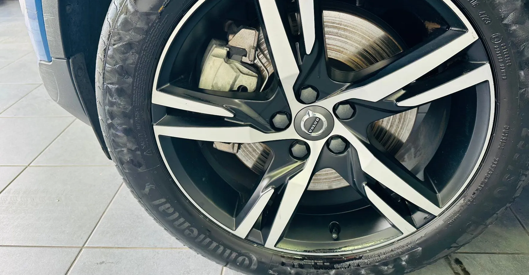 Zunanja slika - Volvo XC40 - T5 Recharge Twin Engine R-Design Avt.KAMERA.LED - 5