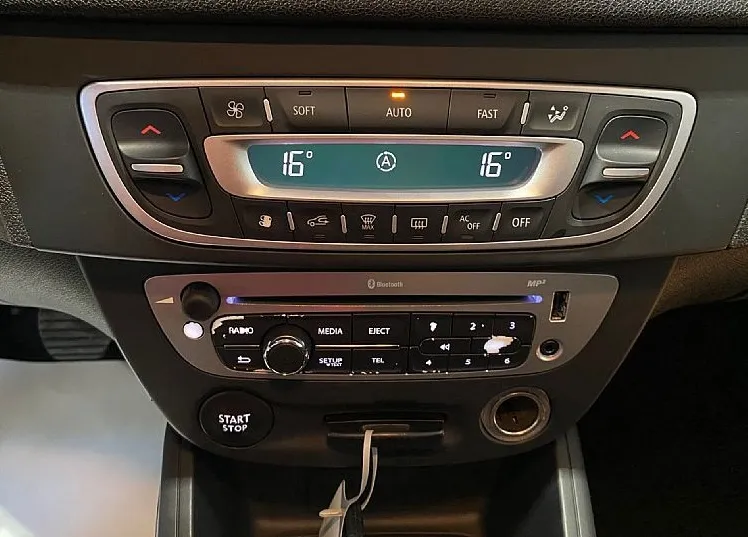 Zunanja slika - Renault Mégane - Megane Dynamique dCi 110 - SLOVENSKI - 13