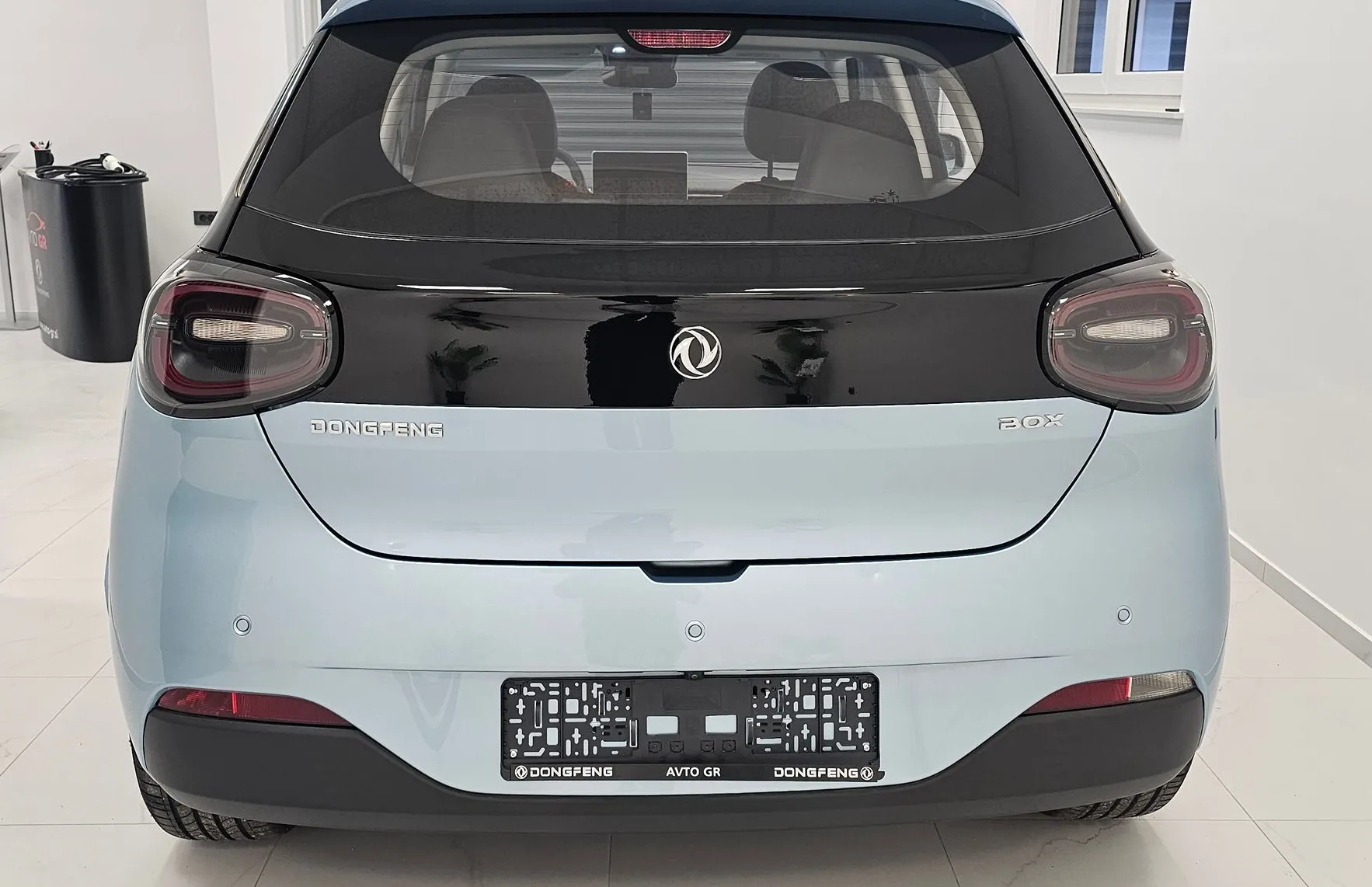 Zunanja slika - Dongfeng Box - 42.3 kWh 70 kW- Gray Black Interior - 2