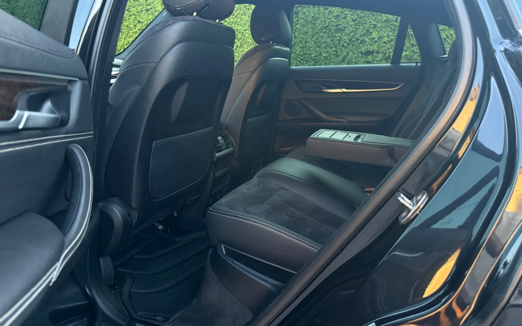Notranja slika - BMW serija X6: - 3.0XD-M PAKET-DIGITALNI ŠTEVCI-1. LASTNIK-KAMERA - 10