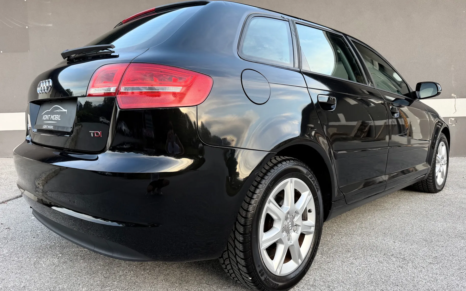 Zunanja slika - Audi A3 - Ambiente 2.0 TDI S-tronic F1 2.LASTNIK ALU 16. - 14