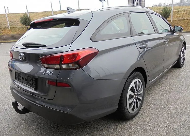 Zunanja slika - Hyundai i30 Wagon - 1.4 T-GDI STYLE°Multimedija°DAB°PLUS°RG°1.LASTNIK - 4
