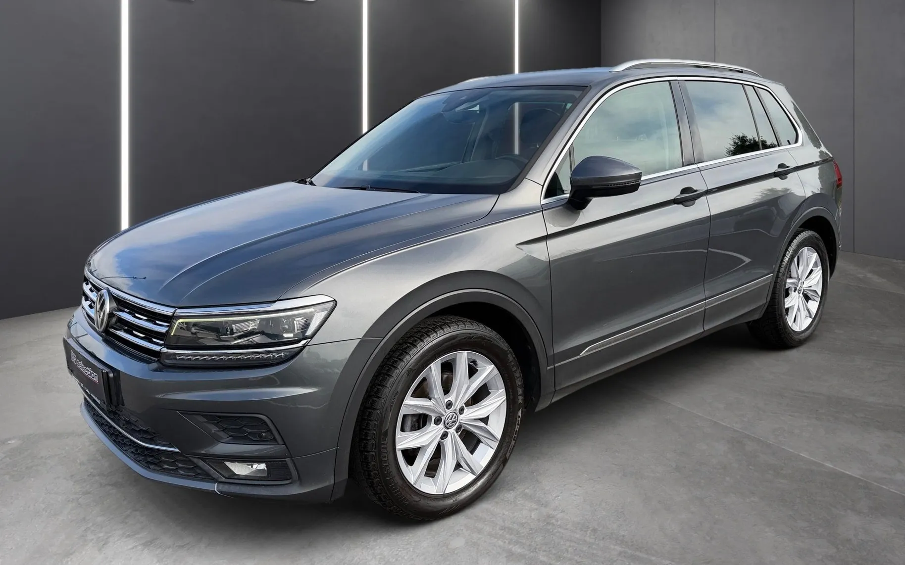 Zunanja slika - Volkswagen Tiguan - 2.0 TDI BMT Highline-SLO-1.lastnik-LED High-ACC... - 1