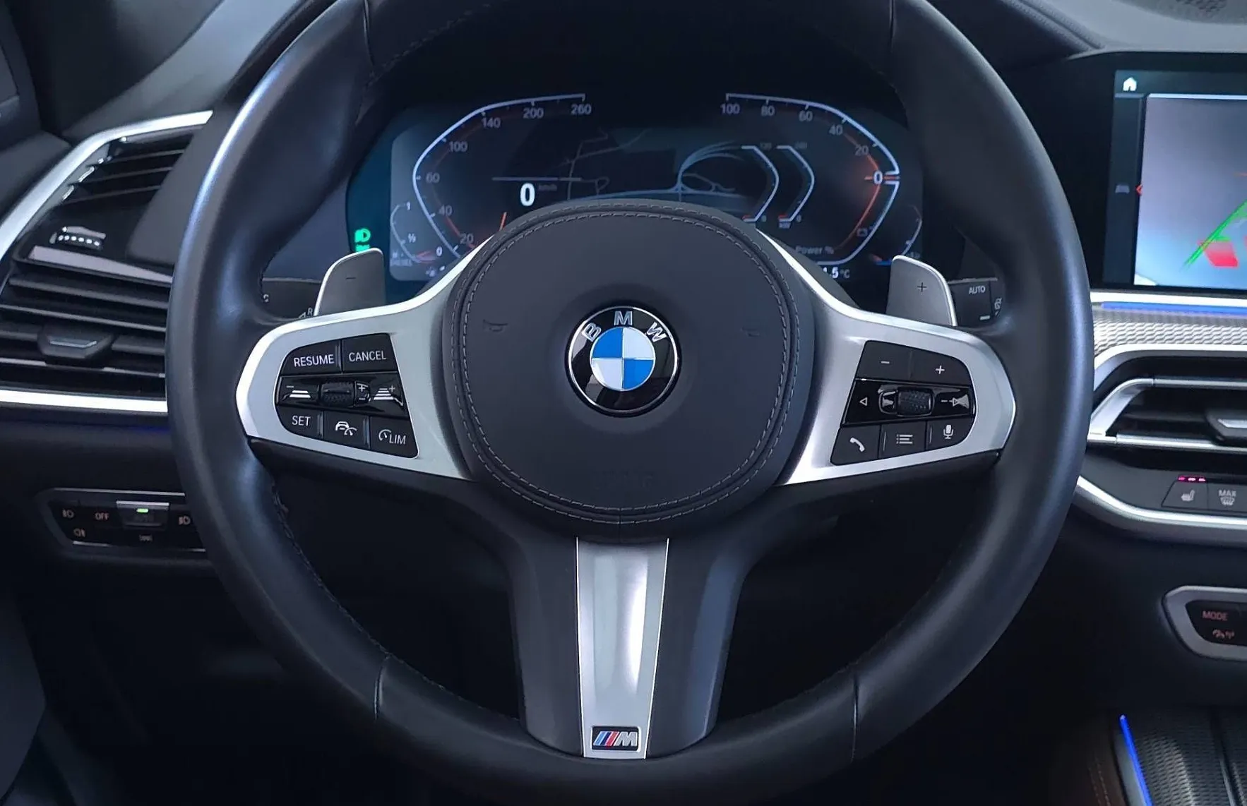 Zunanja slika - BMW X5 - serija : xDrive30D - ZRAČNO - LASER - PANO - KLJUKA - 9