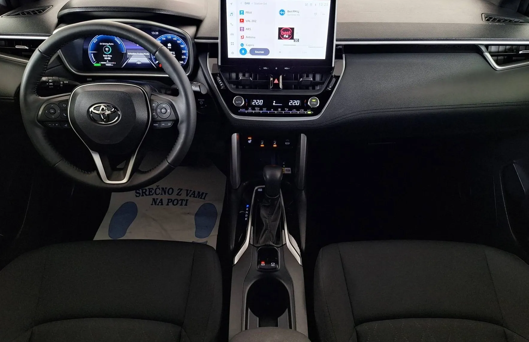 Zunanja slika - Toyota Corolla Cross - Hybrid 1.8 VVT-i Style •Slovensko vozilo•1.lastnik - 11