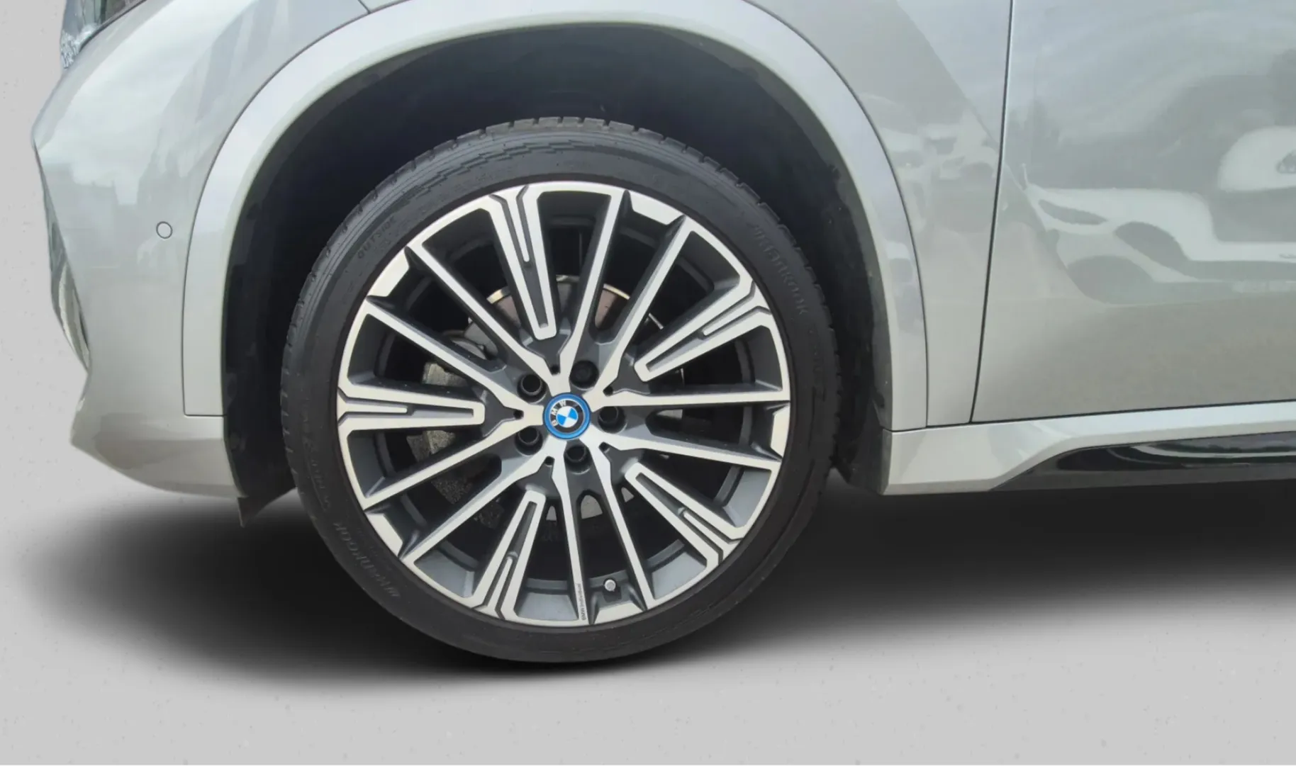 Zunanja slika - BMW Serija iX - xDrive30 - 19