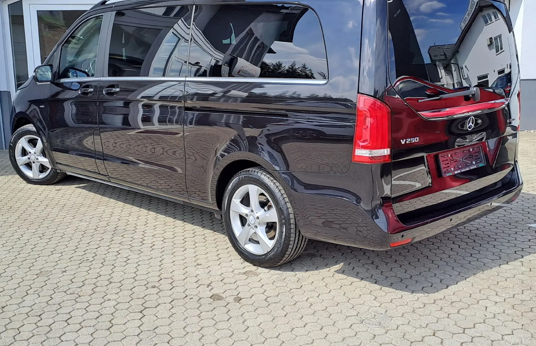 Zunanja slika - Mercedes-Benz V-Razred - V 250 BlueTEC AVANTGARDE dolgi - 4