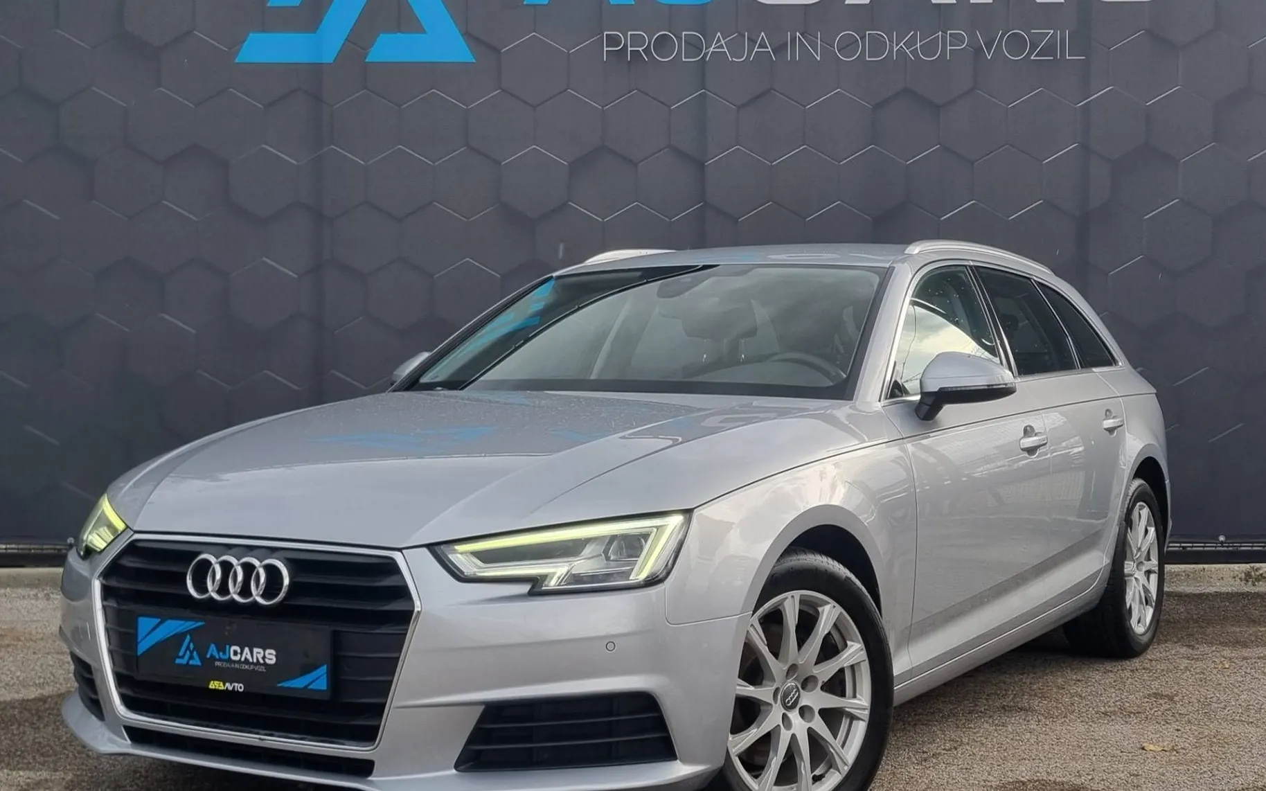 Zunanja slika - Audi A4 - Avant 35 TDI Stronic Business-2XLed-El.Prtljažnik-Navi - 1