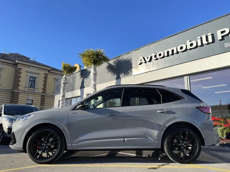 Zunanja slika - Ford Kuga - St-Line X Graphite tech 2.5 Hybrid 190KM FHEV - 4