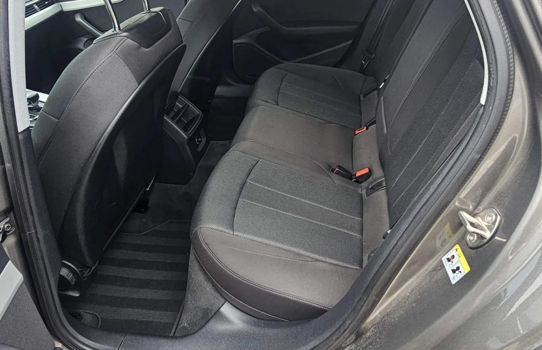 Zunanja slika - Audi A4 - Avant 40TDi 4x4Stronic |fuLED|F1|Navi|ACC|Wirtual - 8
